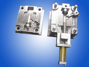 塑料模具的工作原理是什么？